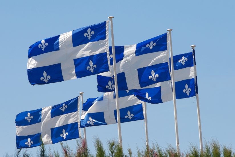 Histoire : Les drapeaux du Québec